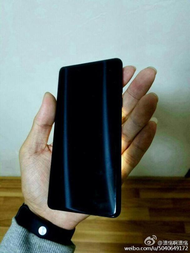 Xiaomi Mi Note 2 в выключенном состоянии