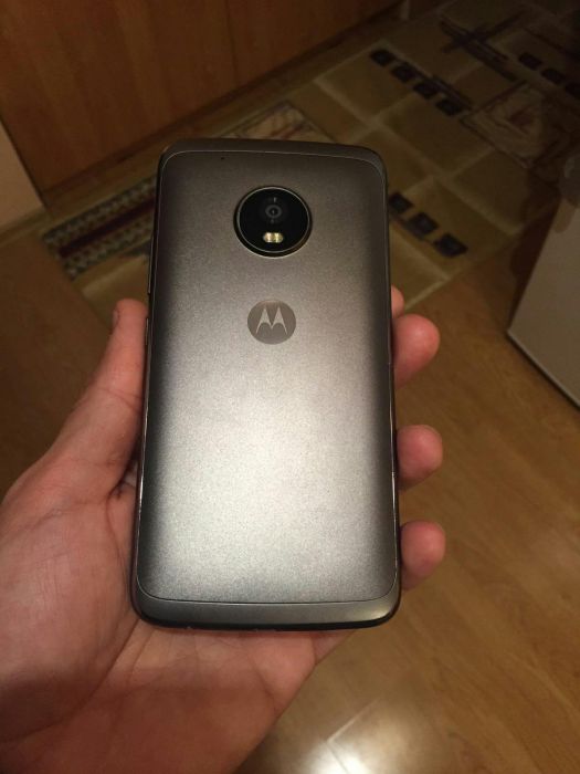 Lenovo Motorola Moto G5 Plus